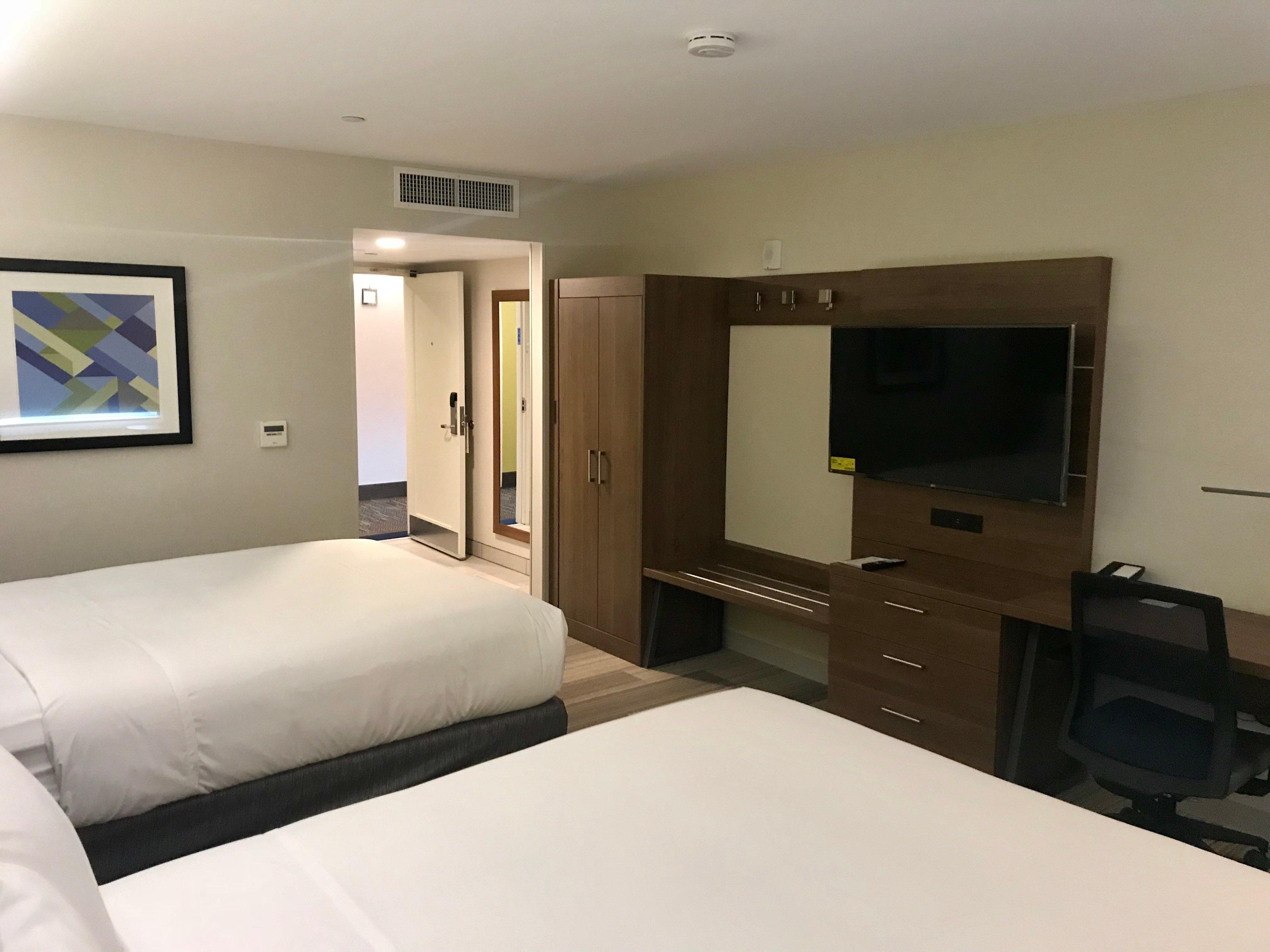 Holiday Inn Express & Suites Pasadena - Los Angeles By Ihg מראה חיצוני תמונה