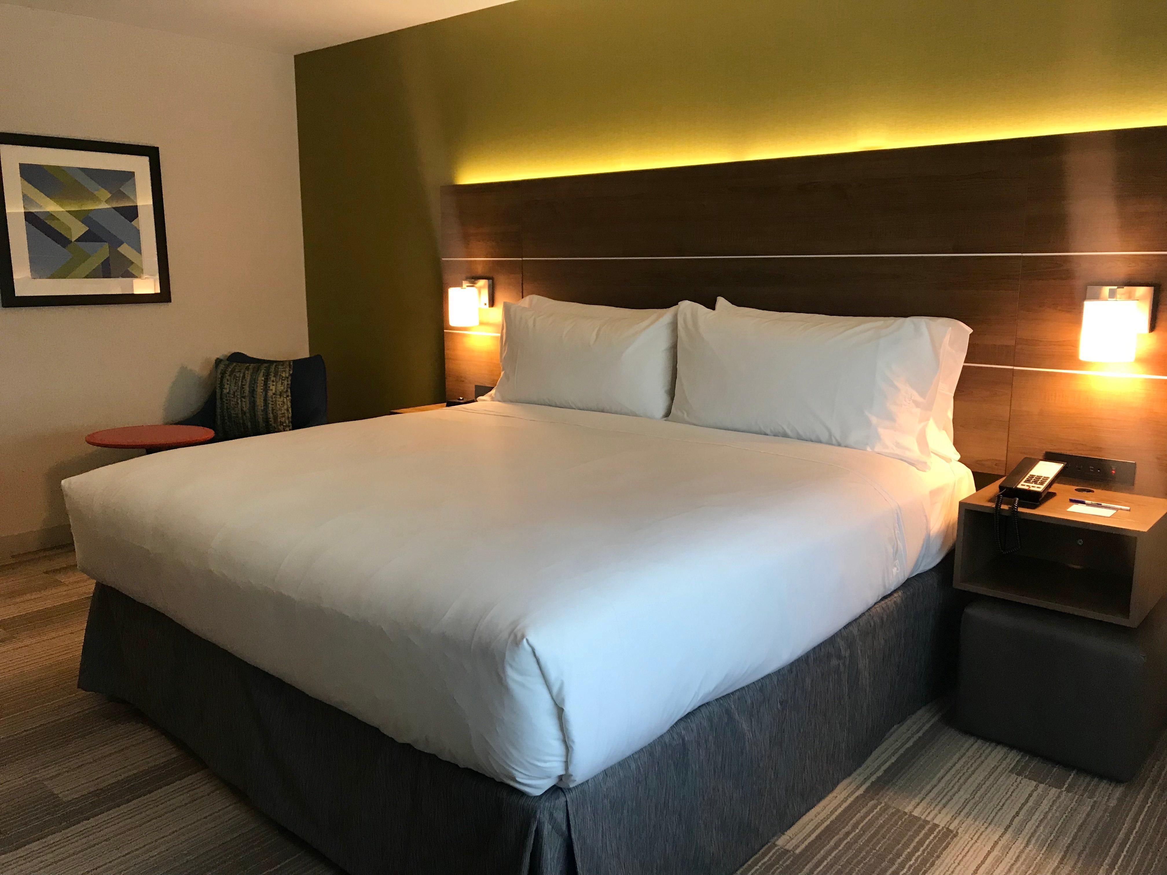 Holiday Inn Express & Suites Pasadena - Los Angeles By Ihg מראה חיצוני תמונה