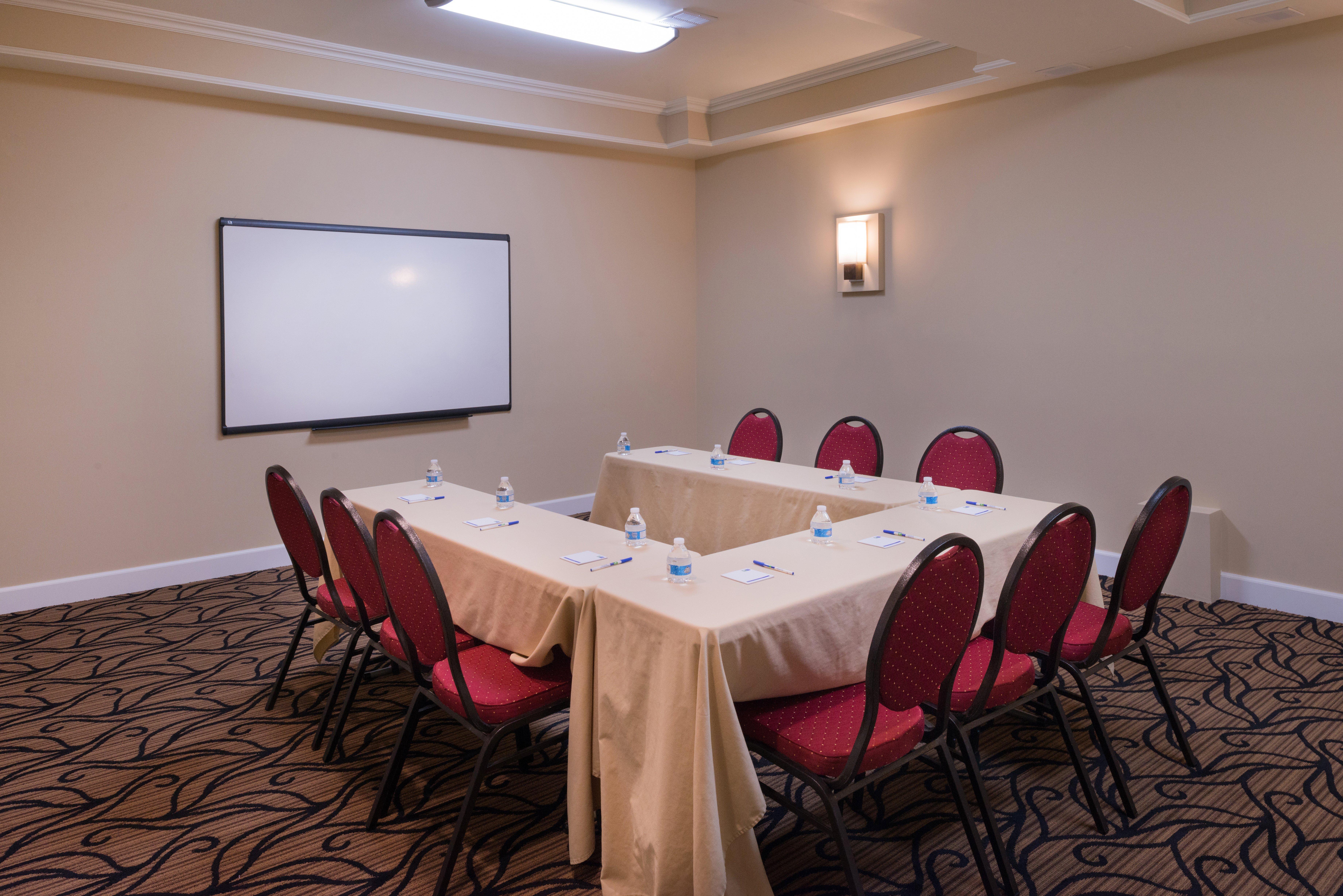 Holiday Inn Express & Suites Pasadena - Los Angeles By Ihg מראה חיצוני תמונה