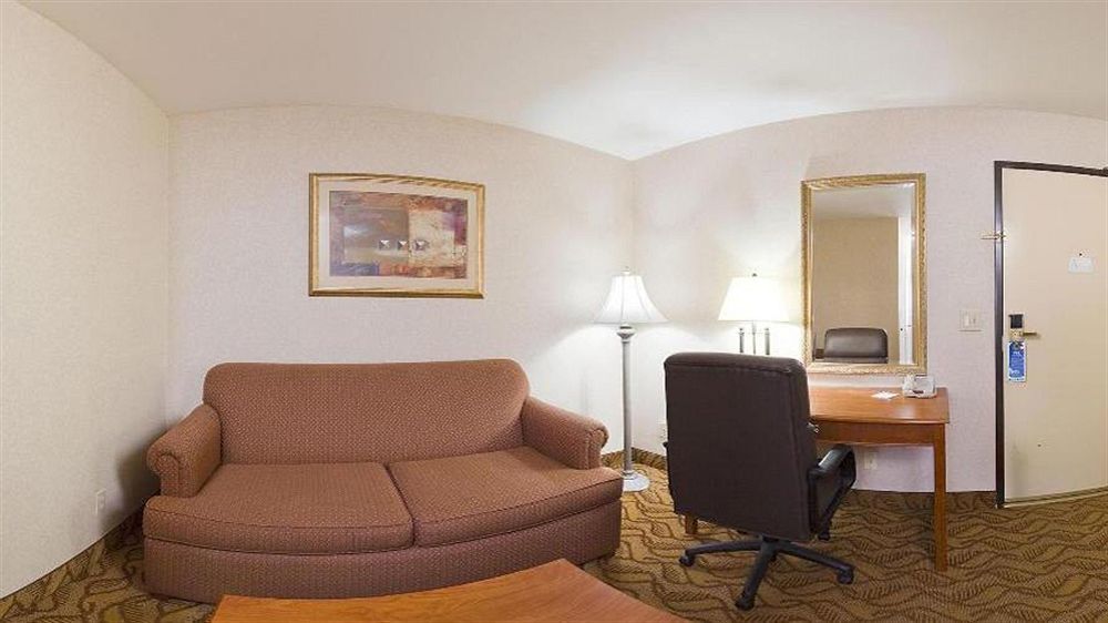 Holiday Inn Express & Suites Pasadena - Los Angeles By Ihg מראה חיצוני תמונה